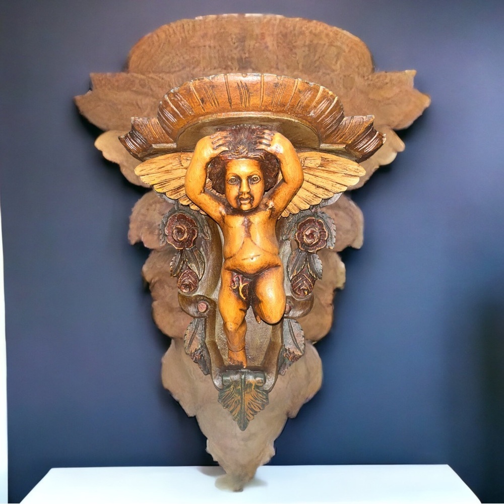 Italian Polvchrome Wooden Wall
Bracket with Carved Cherub Angel Antique RARE - Picture 2 of 7